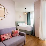 Izida Palace 3* סאני ביץ'