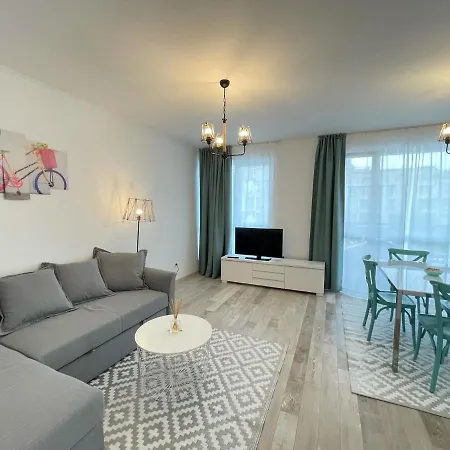 Izida Palace ساني بيتش