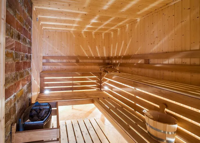 Izida Palace מלון דירות