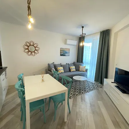 Lägenhetshotell Izida Palace 3*