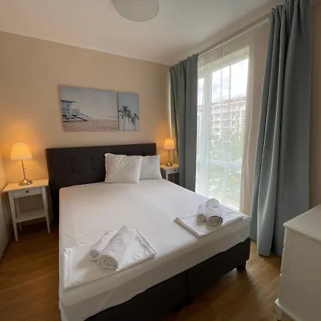 Lägenhetshotell Izida Palace 3*