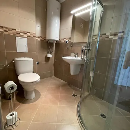 Izida Palace Lägenhetshotell 3*